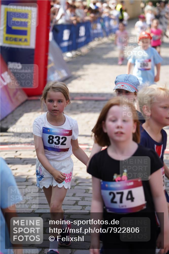 13.06.2025 - Holstenköstenlauf Felixshl http://msf.ph/oto/7922806 13.06.2025 15:39:04 Laufen 13, 86, 185, 186, 280, 561, 671, 822, 823, 832, 950, 1289, 1852, 1877 meine-sportfotos.de