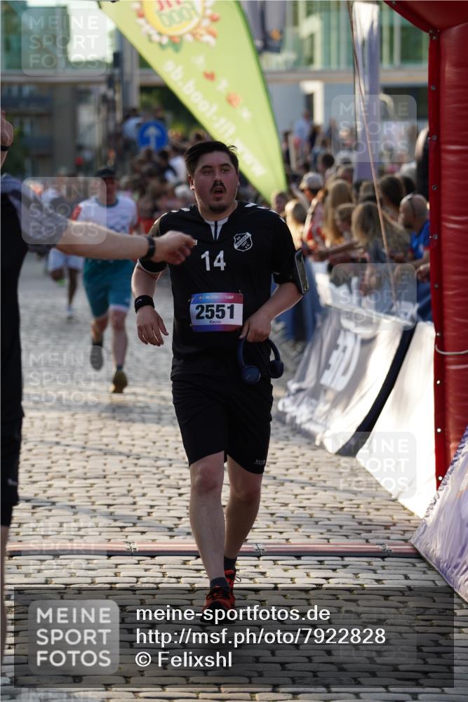 13.06.2025 - Holstenköstenlauf Felixshl http://msf.ph/oto/7922828 13.06.2025 19:50:28 Laufen 2390, 2551, 2631, 2863, 3117, 3652, 3666 meine-sportfotos.de