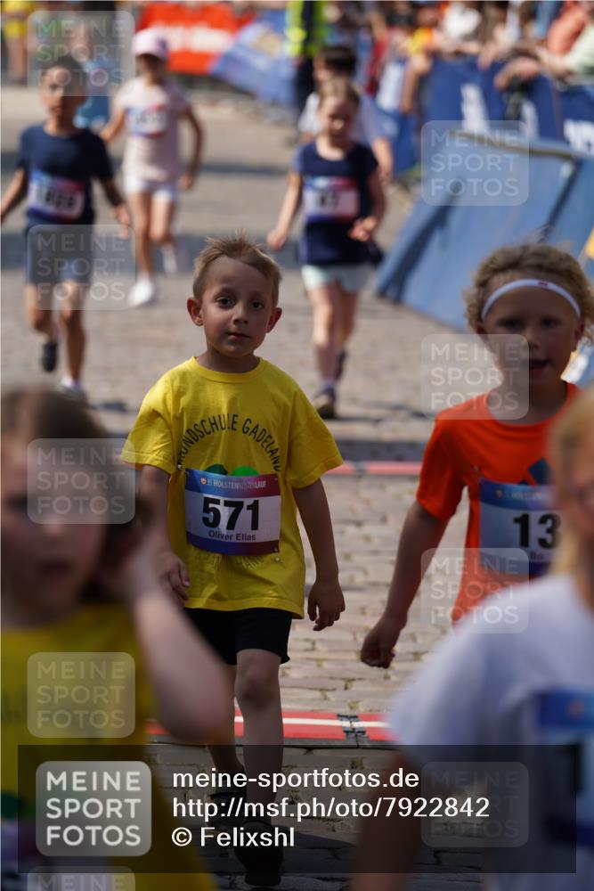 13.06.2025 - Holstenköstenlauf Felixshl http://msf.ph/oto/7922842 13.06.2025 15:39:15 Laufen 13, 47, 277, 561, 571, 828, 1291, 1445, 1853 meine-sportfotos.de