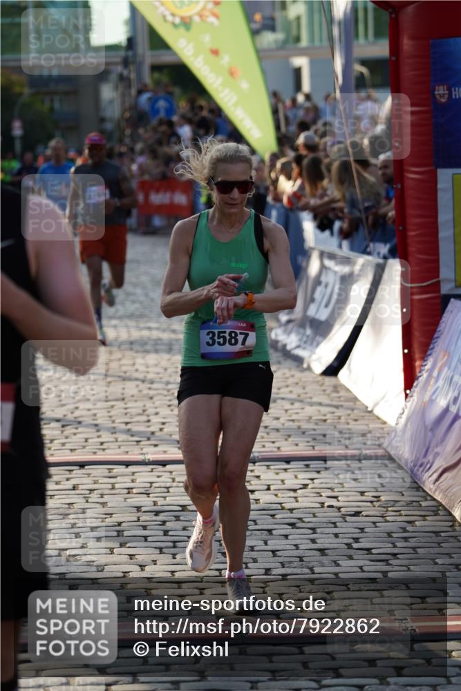 13.06.2025 - Holstenköstenlauf Felixshl http://msf.ph/oto/7922862 13.06.2025 19:50:41 Laufen 2598, 2769, 2794, 2824, 3016, 3144, 3264, 3587, 3601 meine-sportfotos.de