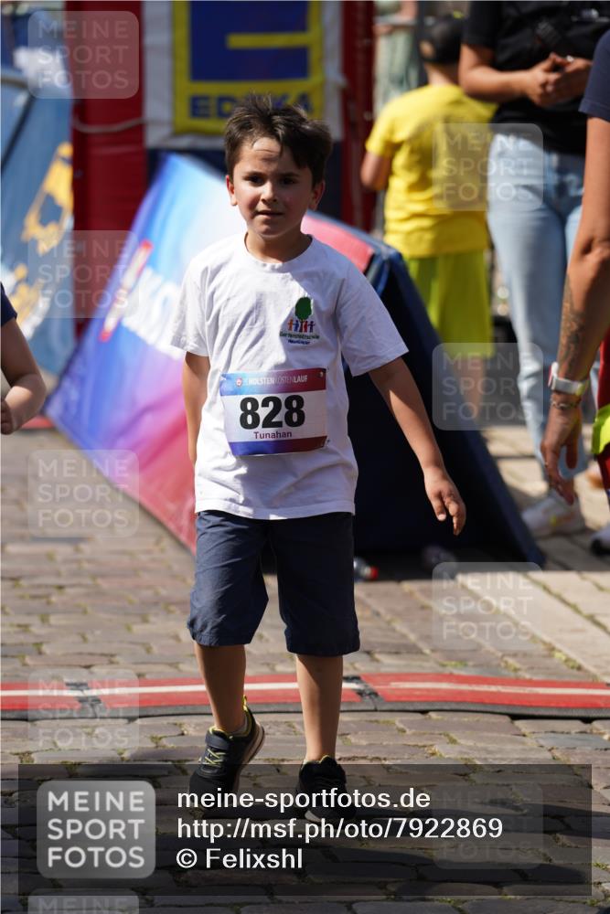 13.06.2025 - Holstenköstenlauf Felixshl http://msf.ph/oto/7922869 13.06.2025 15:39:21 Laufen 70, 277, 820, 828, 1436, 1445, 1853 meine-sportfotos.de