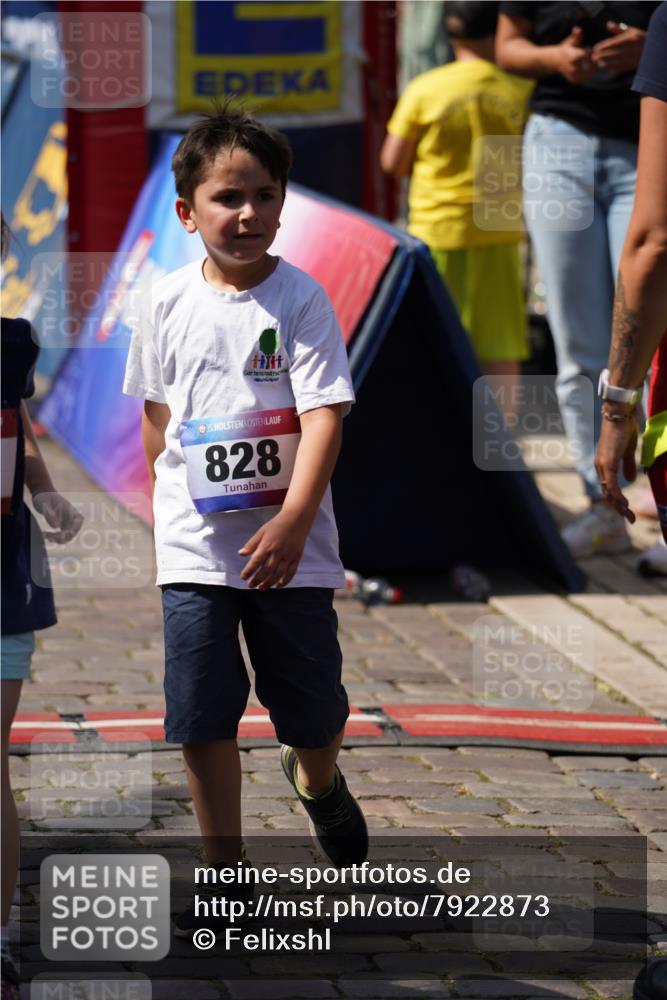 13.06.2025 - Holstenköstenlauf Felixshl http://msf.ph/oto/7922873 13.06.2025 15:39:21 Laufen 70, 277, 820, 828, 1436, 1445, 1853 meine-sportfotos.de