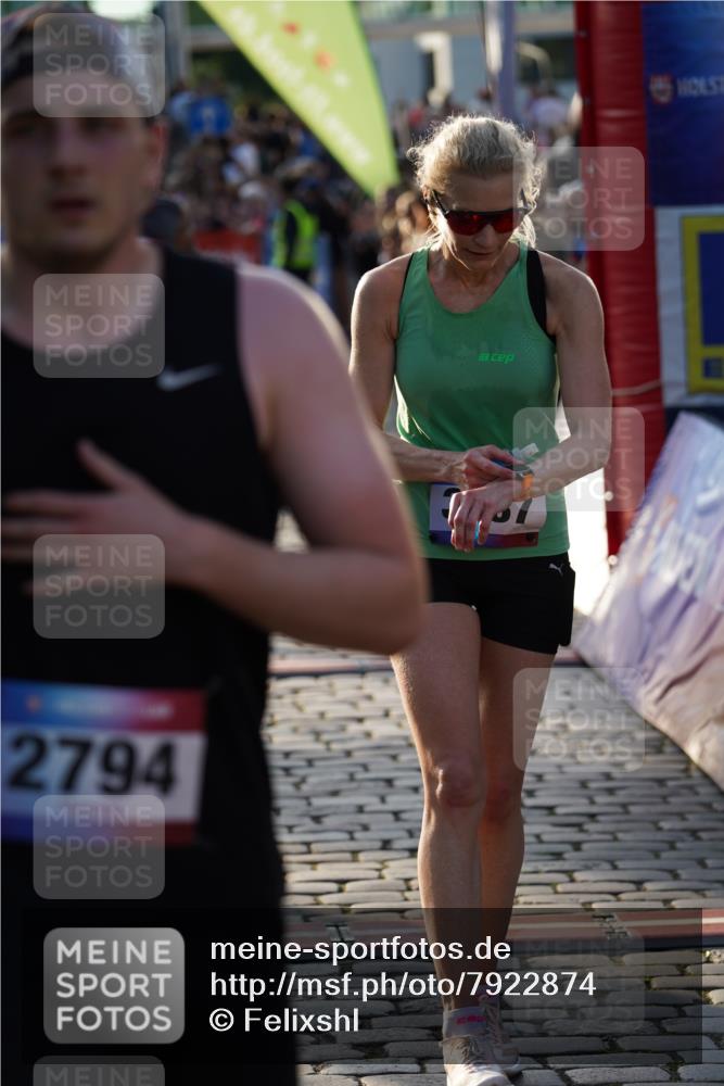 13.06.2025 - Holstenköstenlauf Felixshl http://msf.ph/oto/7922874 13.06.2025 19:50:42 Laufen 2598, 2769, 2794, 2824, 3016, 3144, 3587, 3601 meine-sportfotos.de