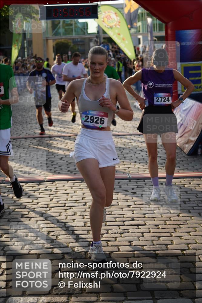 13.06.2025 - Holstenköstenlauf Felixshl http://msf.ph/oto/7922924 13.06.2025 19:50:55 Laufen 2003, 2698, 2724, 2835, 2926, 3120, 3582, 3595, 3627, 3796, 3928 meine-sportfotos.de