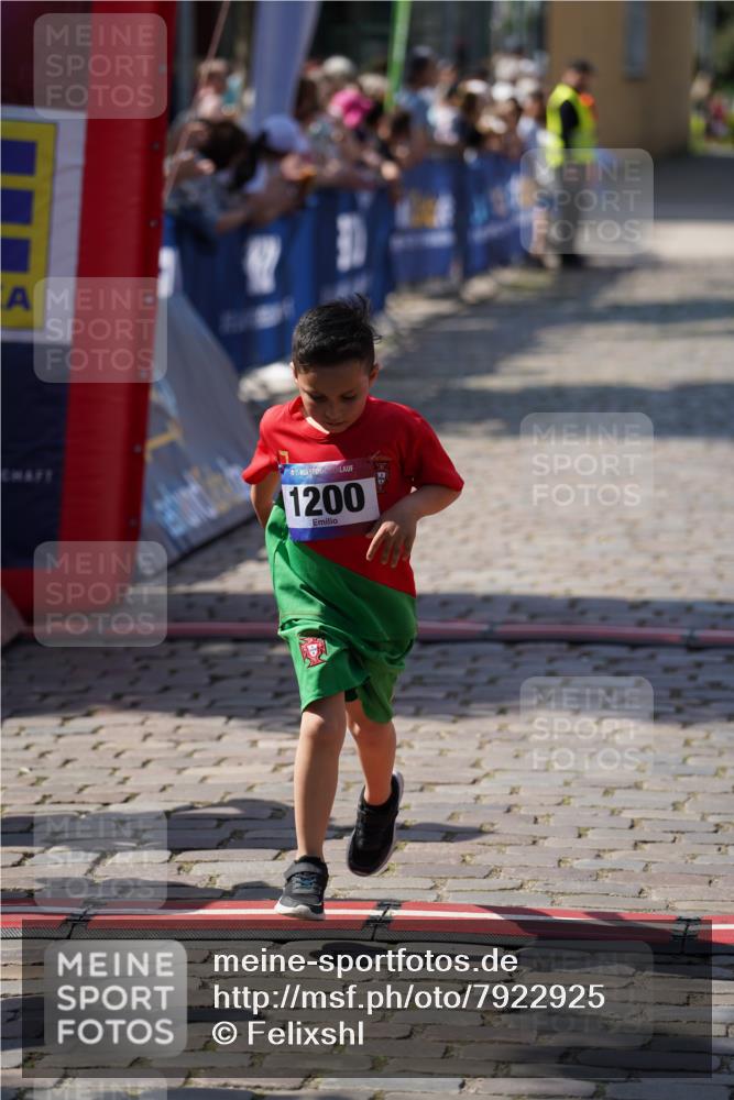 13.06.2025 - Holstenköstenlauf Felixshl http://msf.ph/oto/7922925 13.06.2025 15:39:34 Laufen 90, 568, 668, 669, 1200 meine-sportfotos.de