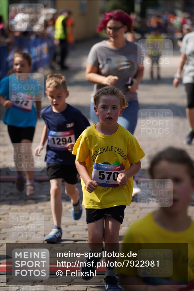 13.06.2025 - Holstenköstenlauf Felixshl http://msf.ph/oto/7922981 13.06.2025 15:39:51 Laufen 570, 573, 672, 680, 1294, 1945 meine-sportfotos.de