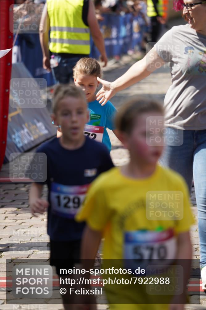 13.06.2025 - Holstenköstenlauf Felixshl http://msf.ph/oto/7922988 13.06.2025 15:39:53 Laufen 559, 570, 672, 680, 1294, 1945 meine-sportfotos.de
