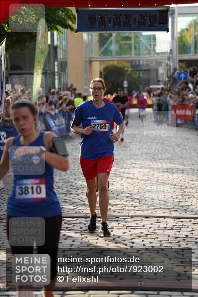 13.06.2025 - Holstenköstenlauf Felixshl http://msf.ph/oto/7923002 13.06.2025 19:51:20 Laufen 2032, 2759, 3118, 3805, 3810 meine-sportfotos.de