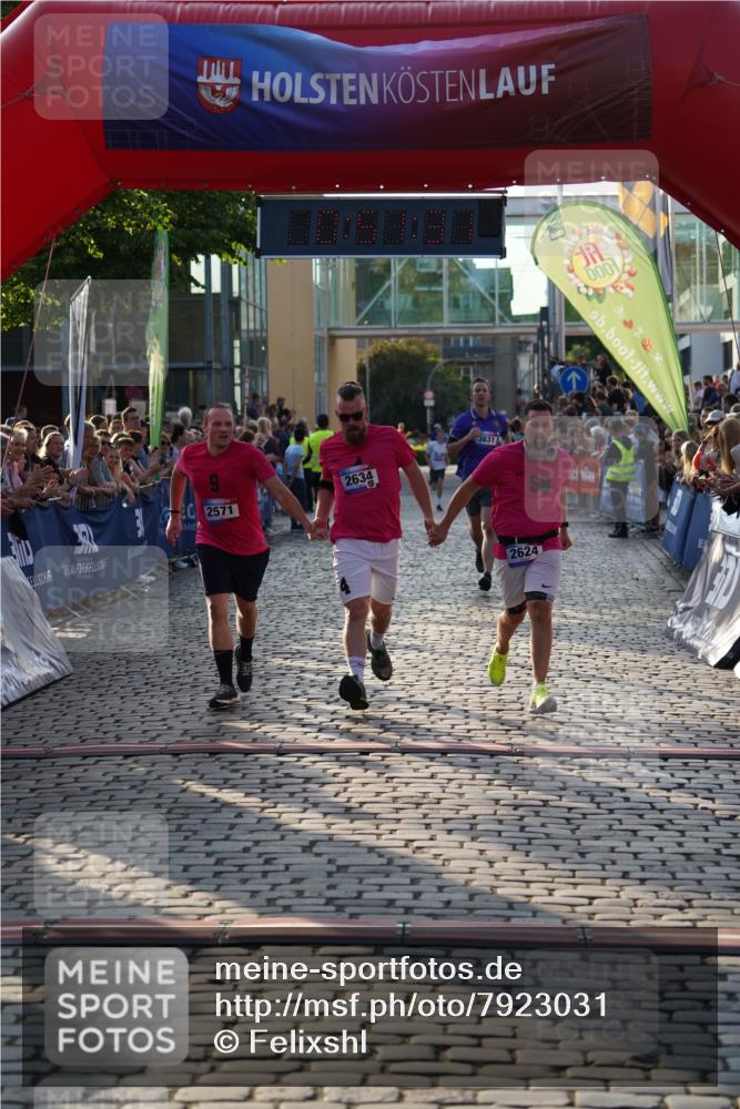 13.06.2025 - Holstenköstenlauf Felixshl http://msf.ph/oto/7923031 13.06.2025 19:51:30 Laufen 2032, 2571, 2624, 2634, 3631 meine-sportfotos.de