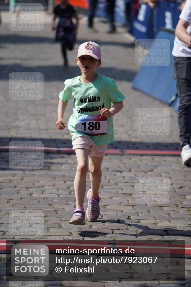 13.06.2025 - Holstenköstenlauf Felixshl http://msf.ph/oto/7923067 13.06.2025 15:40:15 Laufen 180, 181, 184, 681, 1893 meine-sportfotos.de