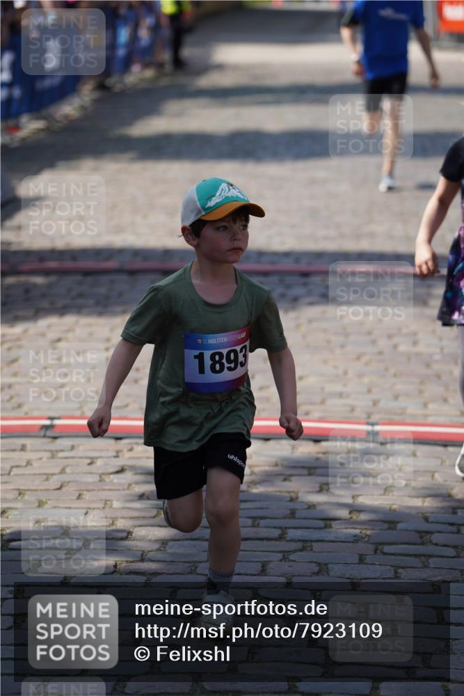 13.06.2025 - Holstenköstenlauf Felixshl http://msf.ph/oto/7923109 13.06.2025 15:40:22 Laufen 181, 184, 1893 meine-sportfotos.de