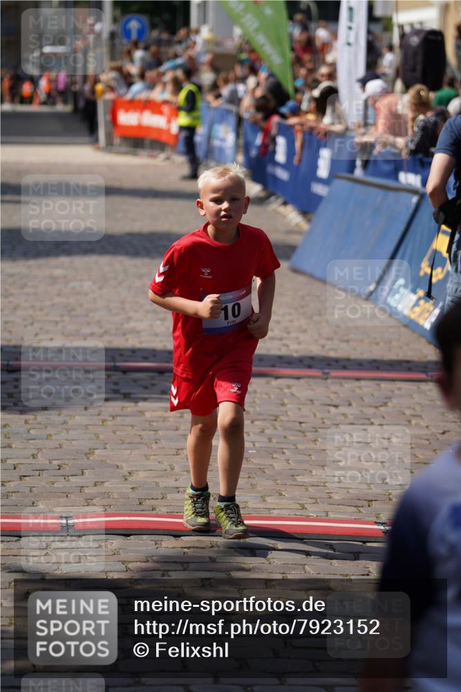 13.06.2025 - Holstenköstenlauf Felixshl http://msf.ph/oto/7923152 13.06.2025 15:40:48 Laufen 10 meine-sportfotos.de