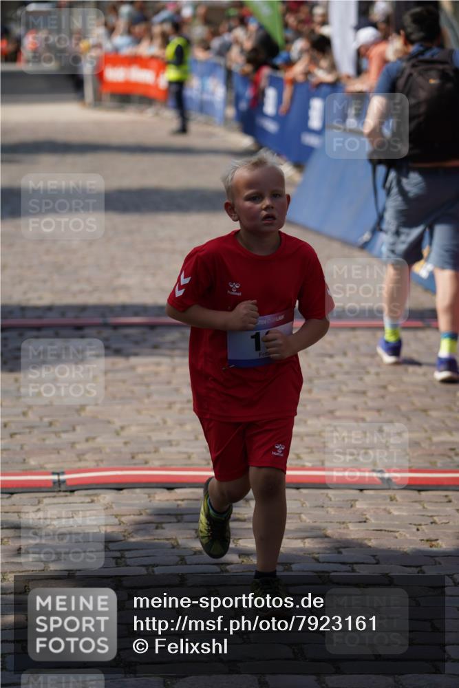 13.06.2025 - Holstenköstenlauf Felixshl http://msf.ph/oto/7923161 13.06.2025 15:40:49 Laufen 10 meine-sportfotos.de