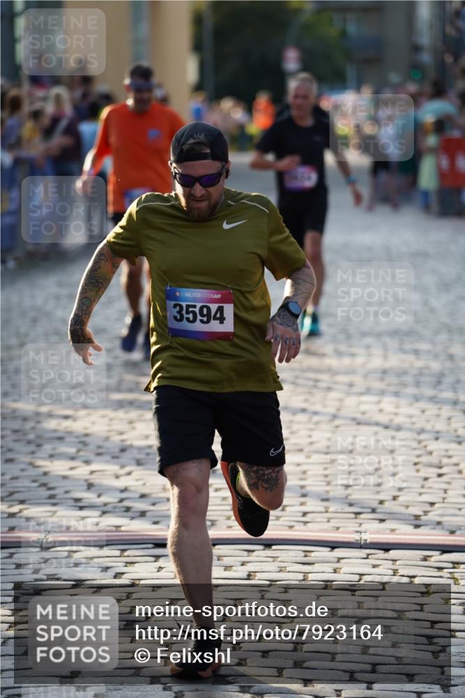 13.06.2025 - Holstenköstenlauf Felixshl http://msf.ph/oto/7923164 13.06.2025 19:52:07 Laufen 2437, 2524, 2997, 3594, 3913 meine-sportfotos.de