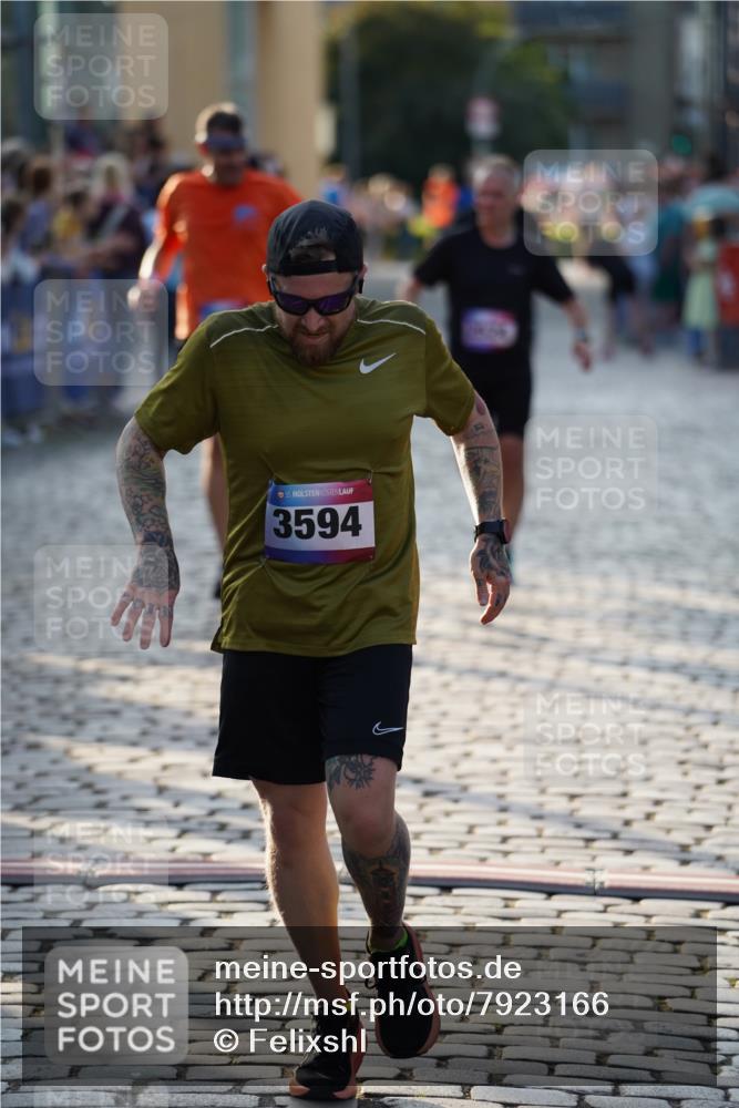 13.06.2025 - Holstenköstenlauf Felixshl http://msf.ph/oto/7923166 13.06.2025 19:52:07 Laufen 2437, 2524, 2997, 3594, 3913 meine-sportfotos.de