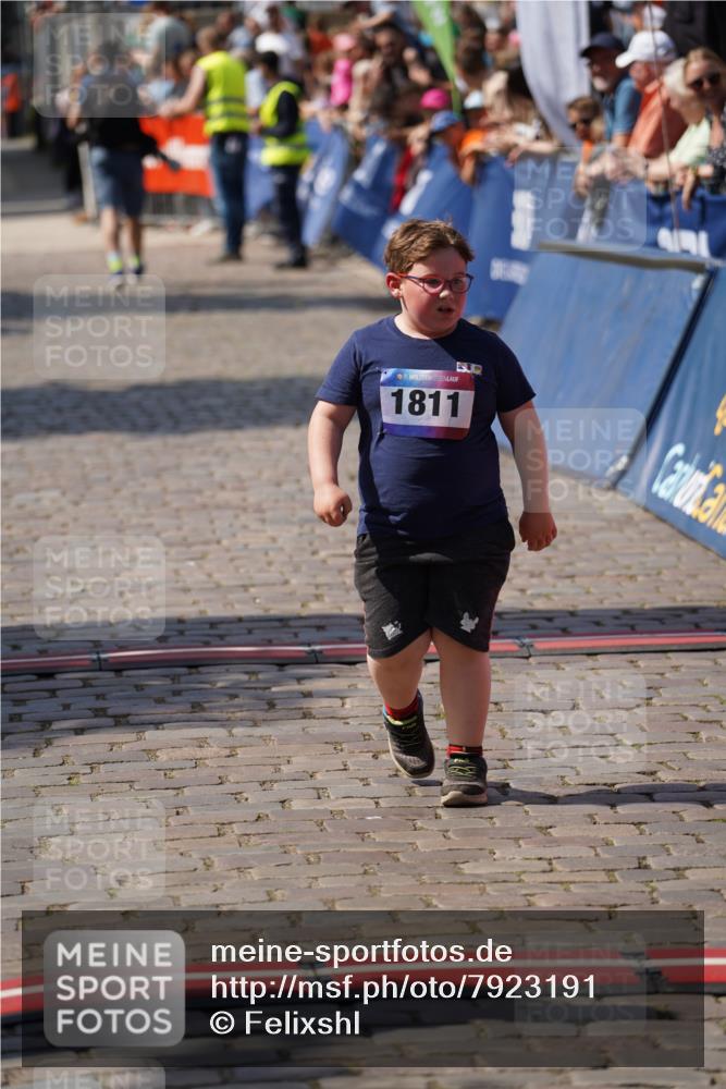 13.06.2025 - Holstenköstenlauf Felixshl http://msf.ph/oto/7923191 13.06.2025 15:41:07 Laufen 1811, 1837 meine-sportfotos.de