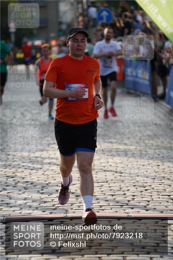 13.06.2025 - Holstenköstenlauf Felixshl http://msf.ph/oto/7923218 13.06.2025 19:52:28 Laufen 2012, 2063, 3059, 3654 meine-sportfotos.de