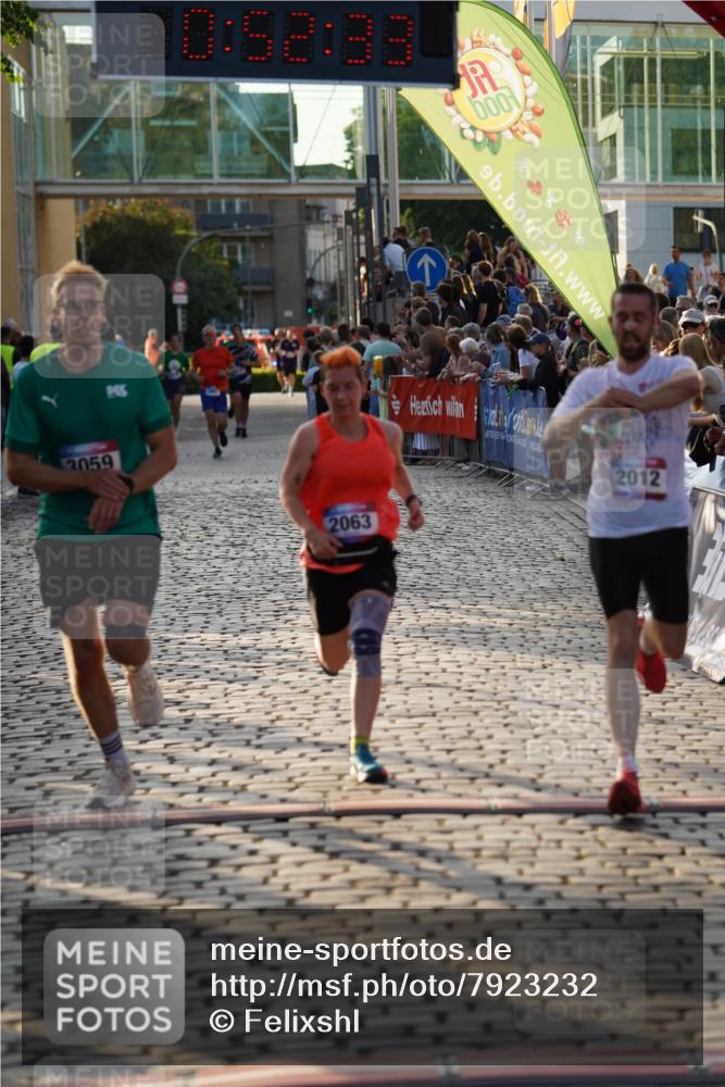 13.06.2025 - Holstenköstenlauf Felixshl http://msf.ph/oto/7923232 13.06.2025 19:52:32 Laufen 2012, 2063, 3059, 3654 meine-sportfotos.de