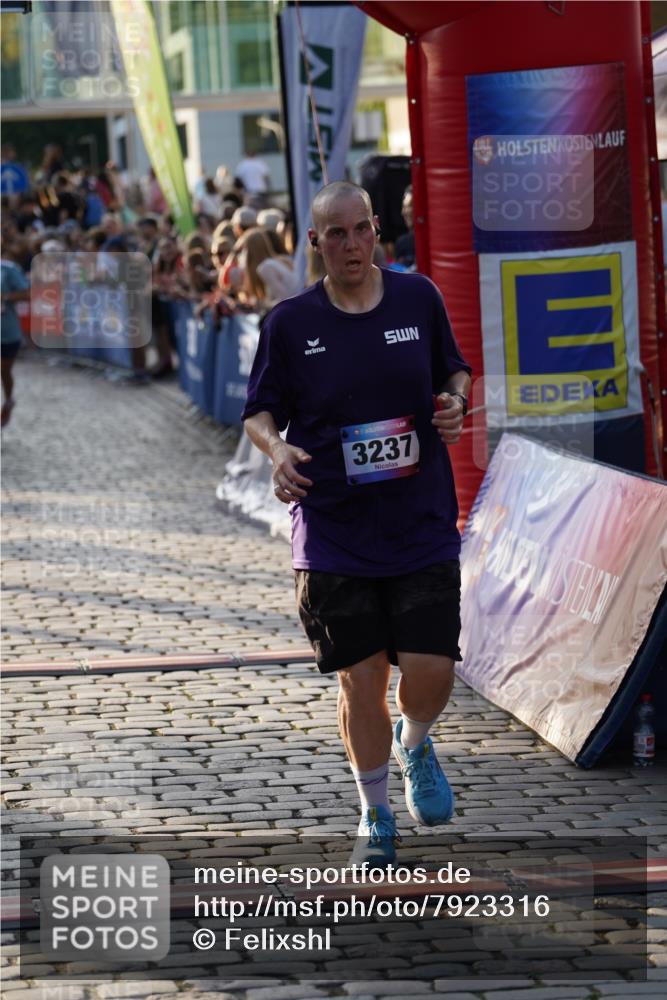 13.06.2025 - Holstenköstenlauf Felixshl http://msf.ph/oto/7923316 13.06.2025 19:52:58 Laufen 2103, 2170, 2234, 2243, 2398, 2607, 2813, 3123, 3237 meine-sportfotos.de