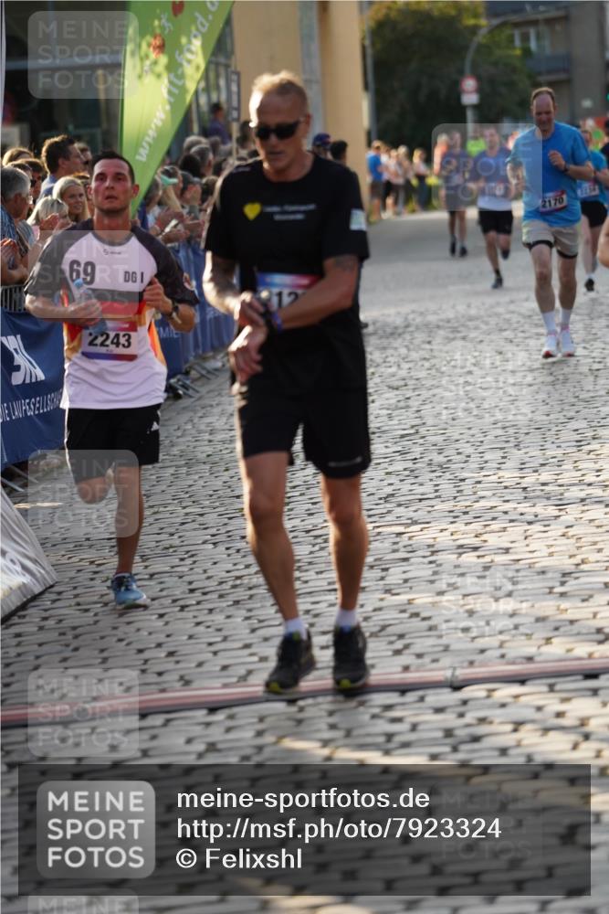 13.06.2025 - Holstenköstenlauf Felixshl http://msf.ph/oto/7923324 13.06.2025 19:53:00 Laufen 2170, 2234, 2243, 2398, 2607, 2813, 3123, 3237 meine-sportfotos.de
