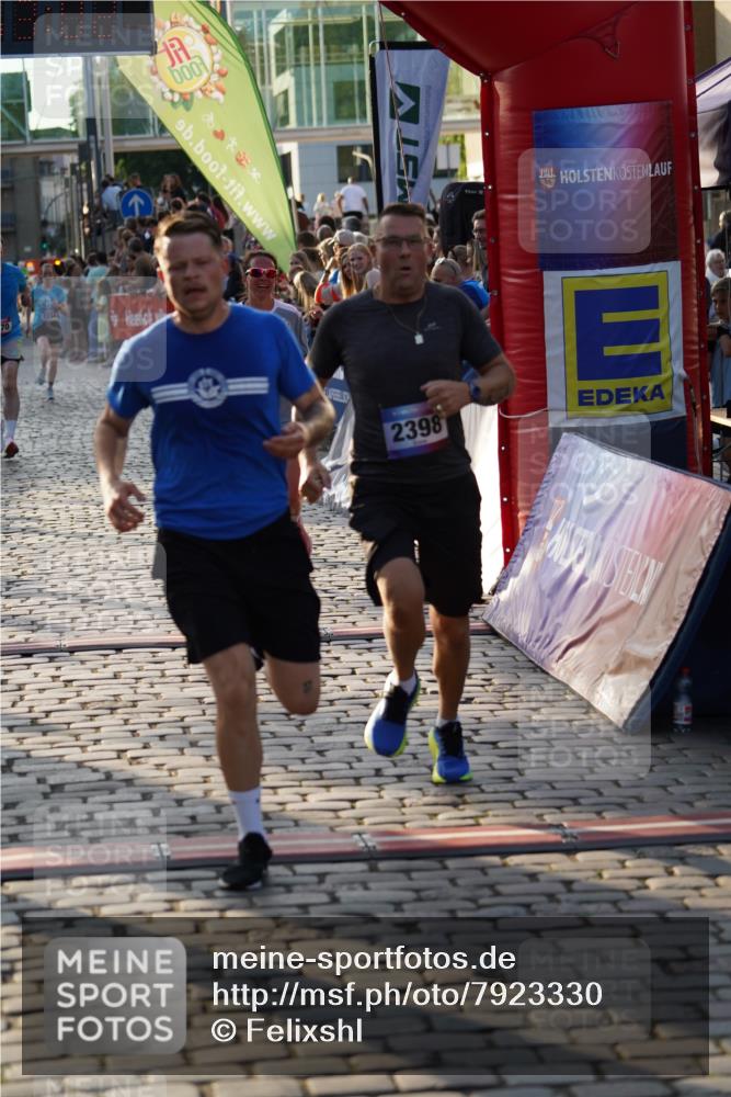 13.06.2025 - Holstenköstenlauf Felixshl http://msf.ph/oto/7923330 13.06.2025 19:53:01 Laufen 2170, 2234, 2243, 2312, 2398, 2607, 2813, 3123, 3237 meine-sportfotos.de
