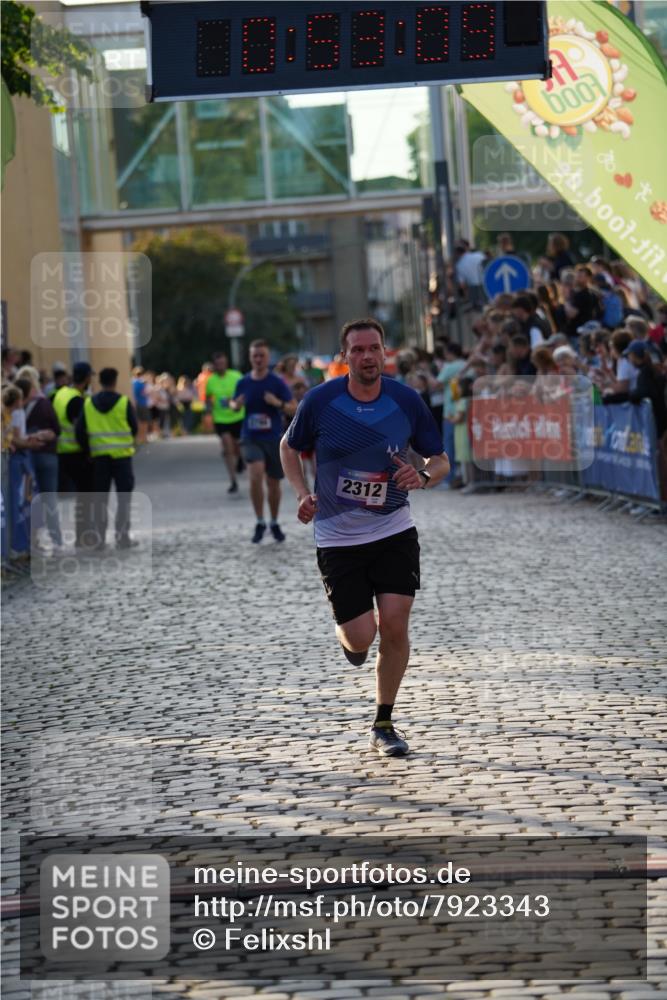 13.06.2025 - Holstenköstenlauf Felixshl http://msf.ph/oto/7923343 13.06.2025 19:53:08 Laufen 2170, 2234, 2312, 2798 meine-sportfotos.de