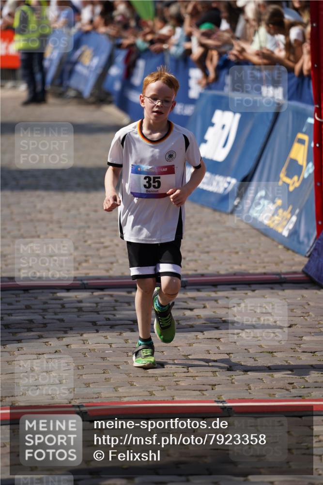 13.06.2025 - Holstenköstenlauf Felixshl http://msf.ph/oto/7923358 13.06.2025 16:06:04 Laufen 35, 166, 963 meine-sportfotos.de