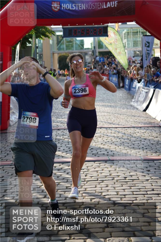 13.06.2025 - Holstenköstenlauf Felixshl http://msf.ph/oto/7923361 13.06.2025 19:53:19 Laufen 2053, 2448, 2525, 2661, 2664, 2798, 3847 meine-sportfotos.de