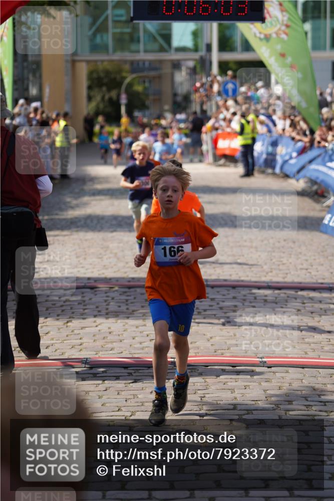 13.06.2025 - Holstenköstenlauf Felixshl http://msf.ph/oto/7923372 13.06.2025 16:06:12 Laufen 62, 166, 168, 314, 952, 963, 1155, 1300 meine-sportfotos.de