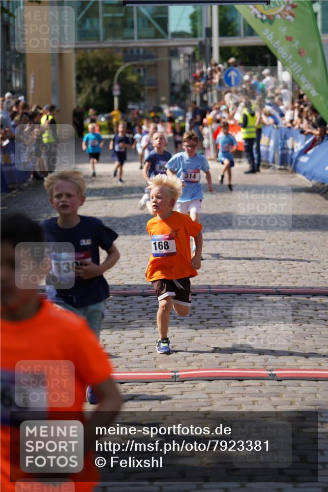13.06.2025 - Holstenköstenlauf Felixshl http://msf.ph/oto/7923381 13.06.2025 16:06:15 Laufen 62, 168, 314, 319, 714, 952, 963, 1155, 1300, 1865, 1869 meine-sportfotos.de