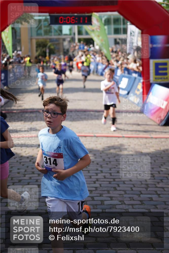 13.06.2025 - Holstenköstenlauf Felixshl http://msf.ph/oto/7923400 13.06.2025 16:06:20 Laufen 62, 210, 314, 319, 714, 952, 1154, 1155, 1859, 1865, 1869 meine-sportfotos.de