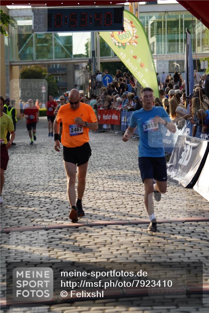 13.06.2025 - Holstenköstenlauf Felixshl http://msf.ph/oto/7923410 13.06.2025 19:53:39 Laufen 2467, 2493, 2498, 2706, 3158, 3189, 3742, 3919 meine-sportfotos.de