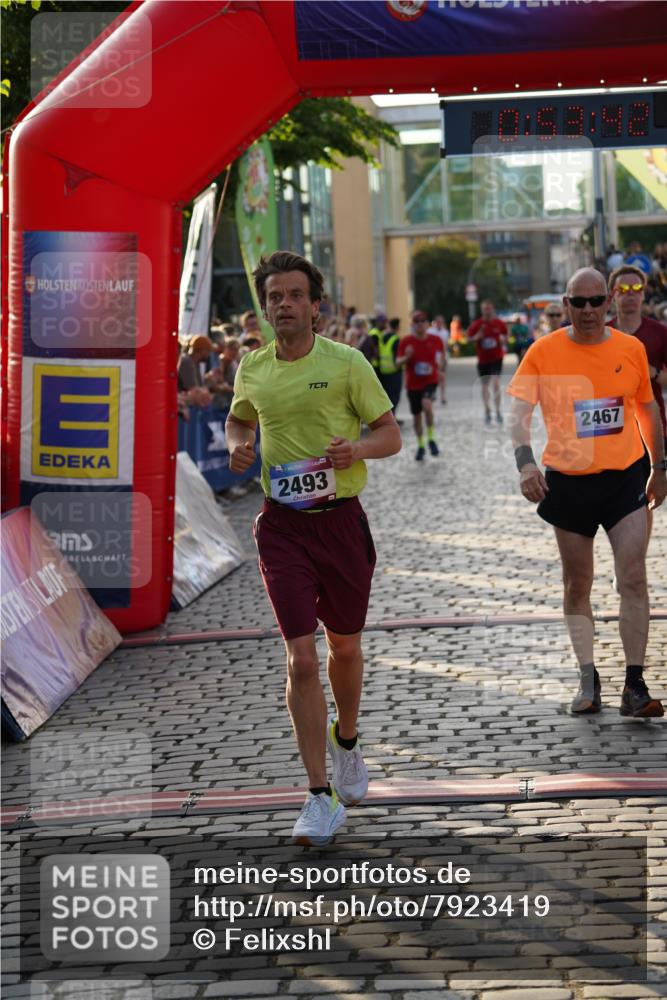 13.06.2025 - Holstenköstenlauf Felixshl http://msf.ph/oto/7923419 13.06.2025 19:53:41 Laufen 2467, 2493, 2498, 2722, 3158, 3189, 3742, 3919 meine-sportfotos.de