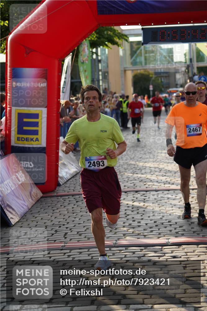 13.06.2025 - Holstenköstenlauf Felixshl http://msf.ph/oto/7923421 13.06.2025 19:53:42 Laufen 2467, 2493, 2498, 2722, 3158, 3189, 3742, 3919 meine-sportfotos.de