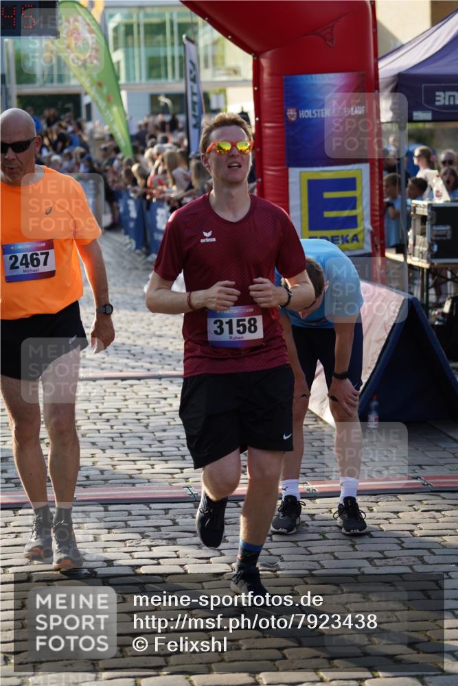 13.06.2025 - Holstenköstenlauf Felixshl http://msf.ph/oto/7923438 13.06.2025 19:53:44 Laufen 2476, 2493, 2498, 2722, 2929, 3158, 3189, 3742 meine-sportfotos.de