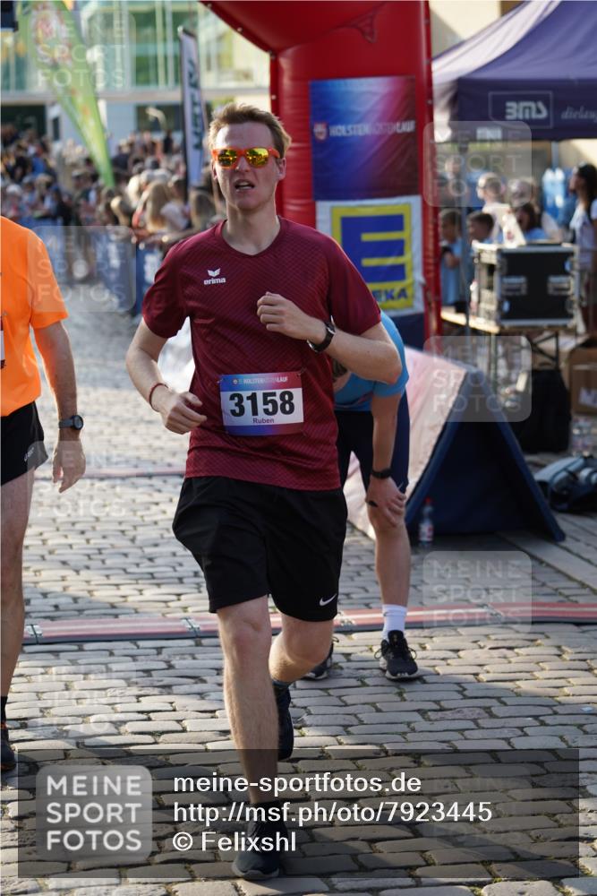 13.06.2025 - Holstenköstenlauf Felixshl http://msf.ph/oto/7923445 13.06.2025 19:53:44 Laufen 2476, 2493, 2498, 2722, 2929, 3158, 3189, 3742 meine-sportfotos.de
