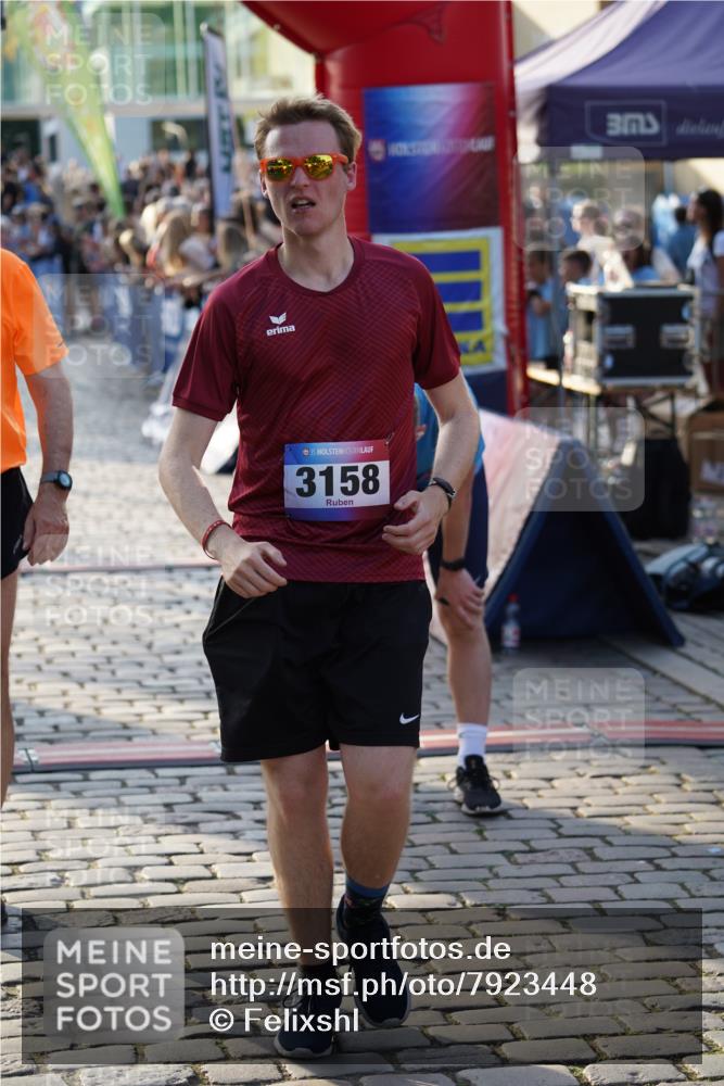 13.06.2025 - Holstenköstenlauf Felixshl http://msf.ph/oto/7923448 13.06.2025 19:53:44 Laufen 2476, 2493, 2498, 2722, 2929, 3158, 3189, 3742 meine-sportfotos.de