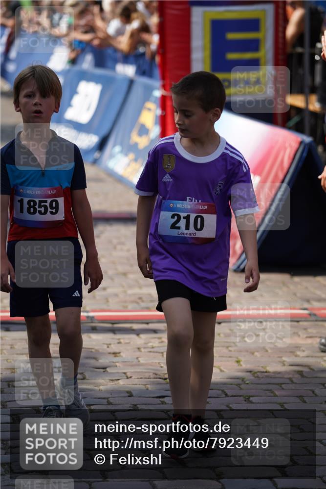 13.06.2025 - Holstenköstenlauf Felixshl http://msf.ph/oto/7923449 13.06.2025 16:06:31 Laufen 449, 587, 602, 1039, 1154, 1188, 1283, 1298, 1388, 1859 meine-sportfotos.de
