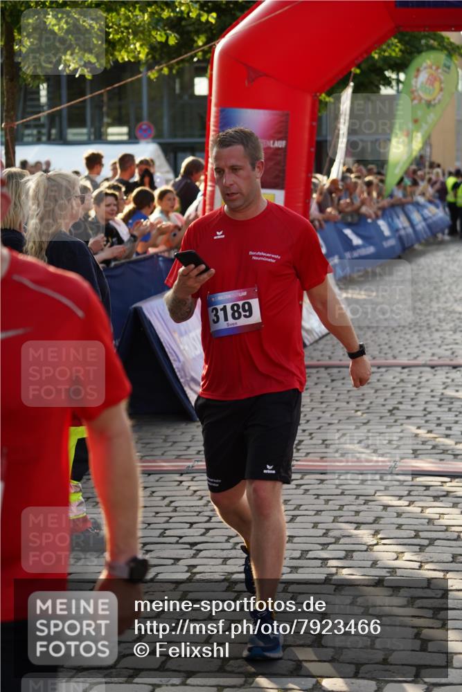 13.06.2025 - Holstenköstenlauf Felixshl http://msf.ph/oto/7923466 13.06.2025 19:53:51 Laufen 2476, 2722, 2929, 3063, 3189 meine-sportfotos.de