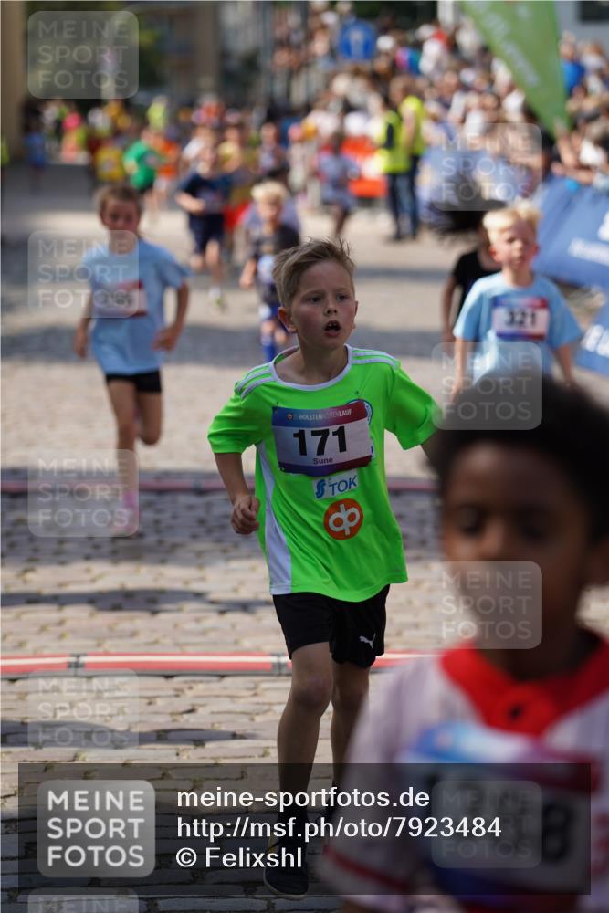 13.06.2025 - Holstenköstenlauf Felixshl http://msf.ph/oto/7923484 13.06.2025 16:06:44 Laufen 171, 296, 307, 311, 321, 460, 462, 466, 590, 698, 860, 1147, 1384, 1386, 1387 meine-sportfotos.de