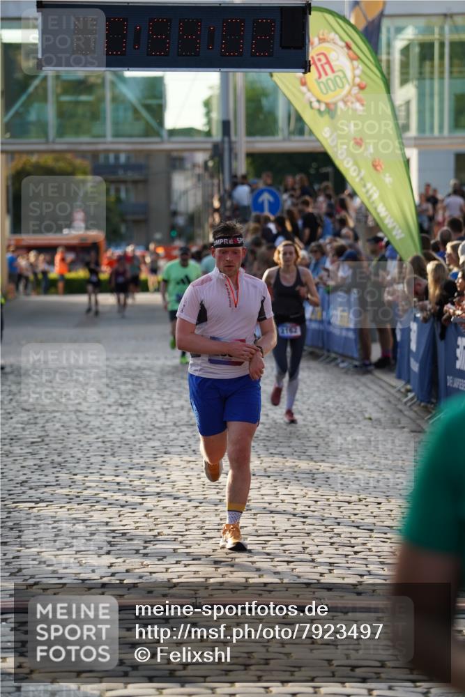 13.06.2025 - Holstenköstenlauf Felixshl http://msf.ph/oto/7923497 13.06.2025 19:54:01 Laufen 2162, 2864, 3844 meine-sportfotos.de