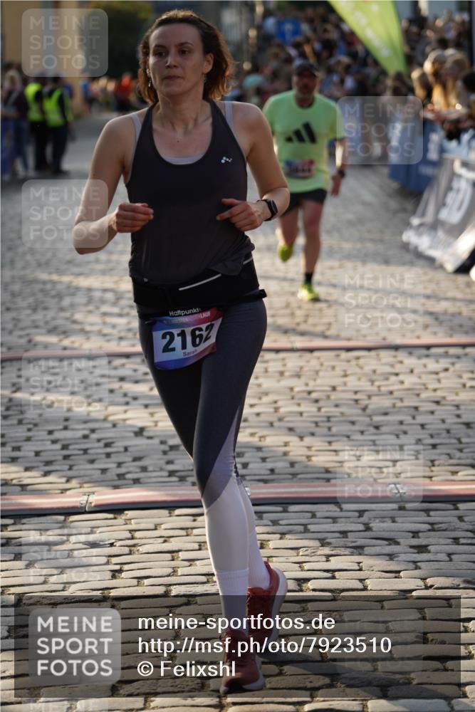 13.06.2025 - Holstenköstenlauf Felixshl http://msf.ph/oto/7923510 13.06.2025 19:54:07 Laufen 2162, 3778, 3844 meine-sportfotos.de