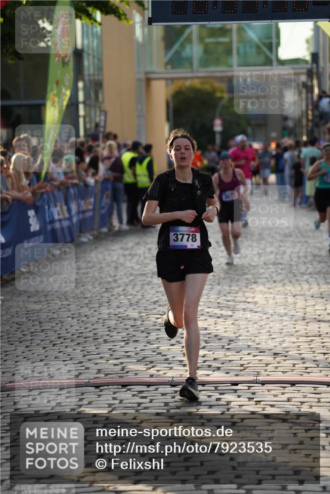 13.06.2025 - Holstenköstenlauf Felixshl http://msf.ph/oto/7923535 13.06.2025 19:54:15 Laufen 2325, 2776, 3673, 3778 meine-sportfotos.de