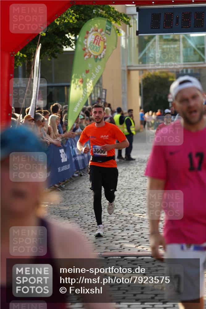 13.06.2025 - Holstenköstenlauf Felixshl http://msf.ph/oto/7923575 13.06.2025 19:54:25 Laufen 2028, 2092, 2325, 2812, 2869, 3231, 3302, 3600, 3675 meine-sportfotos.de