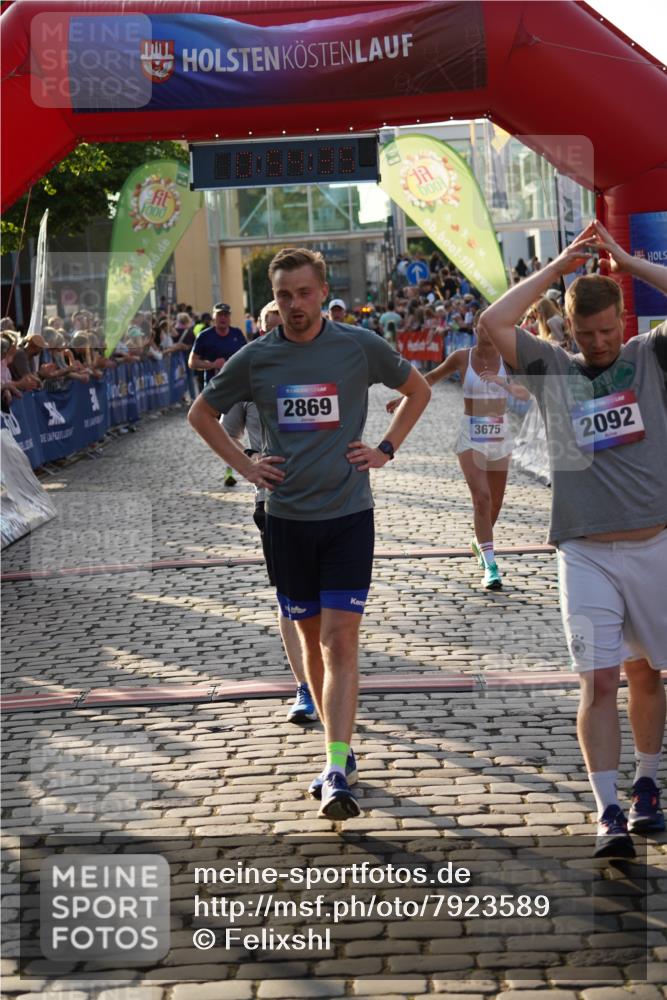 13.06.2025 - Holstenköstenlauf Felixshl http://msf.ph/oto/7923589 13.06.2025 19:54:34 Laufen 2028, 2092, 2149, 2367, 2882, 3675, 3749, 3874 meine-sportfotos.de