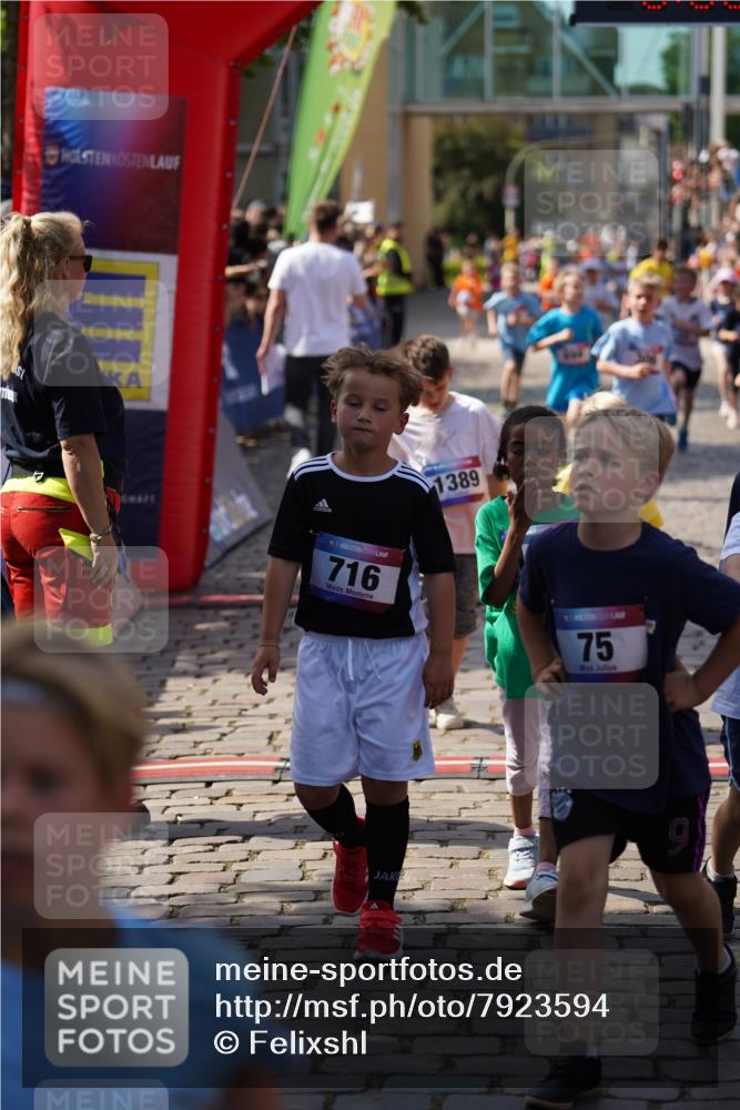 13.06.2025 - Holstenköstenlauf Felixshl http://msf.ph/oto/7923594 13.06.2025 16:07:06 Laufen 26, 34, 40, 124, 306, 316, 434, 459, 467, 574, 575, 585, 592, 693, 699, 973, 1043, 1149, 1202, 1389 meine-sportfotos.de
