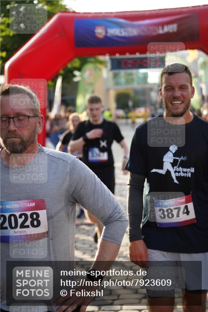 13.06.2025 - Holstenköstenlauf Felixshl http://msf.ph/oto/7923609 13.06.2025 19:54:42 Laufen 2149, 2367 meine-sportfotos.de
