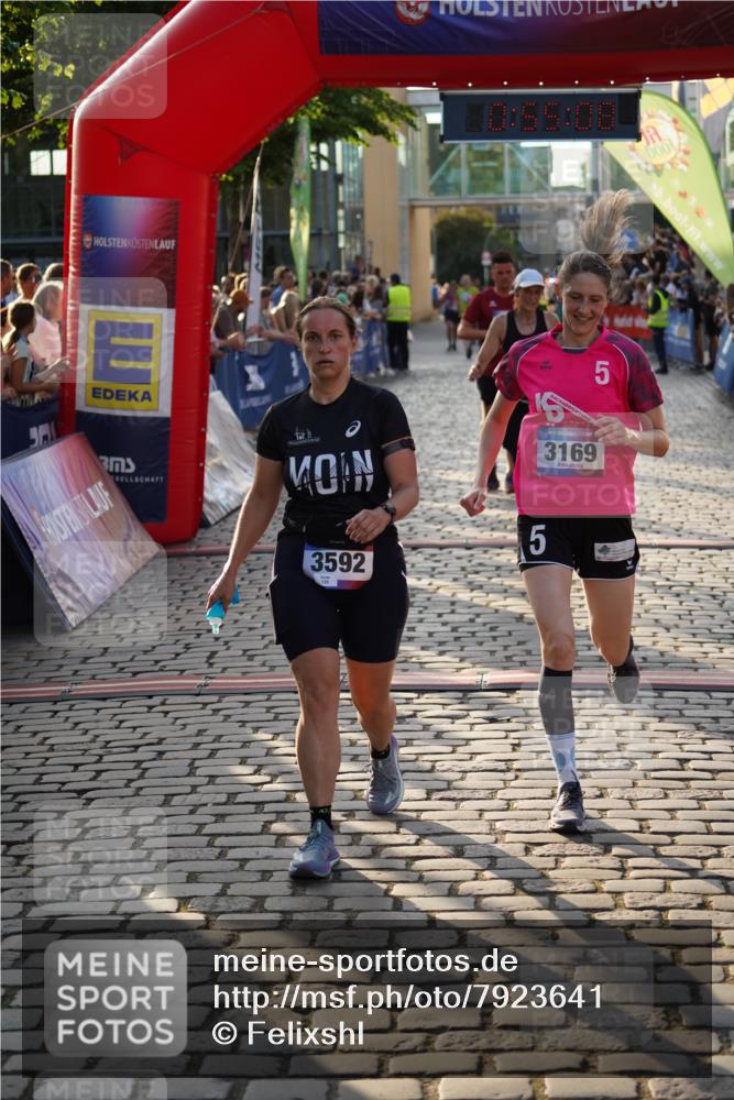 13.06.2025 - Holstenköstenlauf Felixshl http://msf.ph/oto/7923641 13.06.2025 19:55:08 Laufen 2517, 3160, 3169, 3172, 3592 meine-sportfotos.de