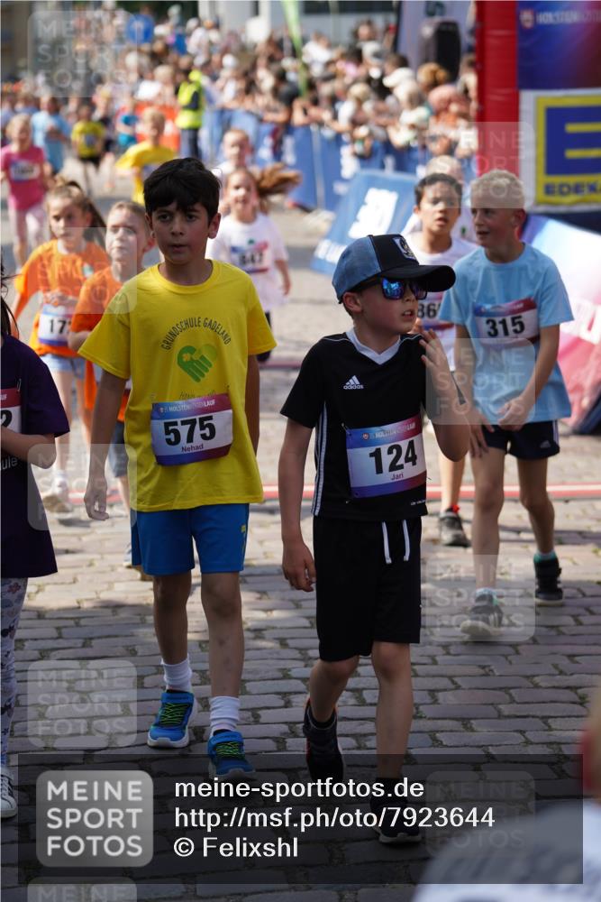 13.06.2025 - Holstenköstenlauf Felixshl http://msf.ph/oto/7923644 13.06.2025 16:07:20 Laufen 53, 170, 172, 197, 298, 312, 315, 323, 579, 589, 688, 847, 863, 865, 1146, 1150, 1808 meine-sportfotos.de