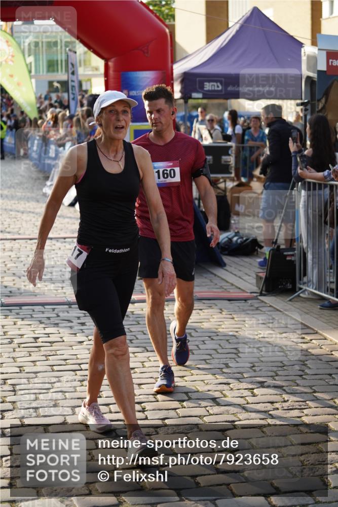 13.06.2025 - Holstenköstenlauf Felixshl http://msf.ph/oto/7923658 13.06.2025 19:55:12 Laufen 2644, 2710, 2719, 3160, 3739 meine-sportfotos.de